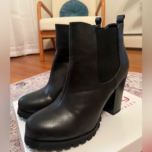 Chinese Laundry Ankle Booties